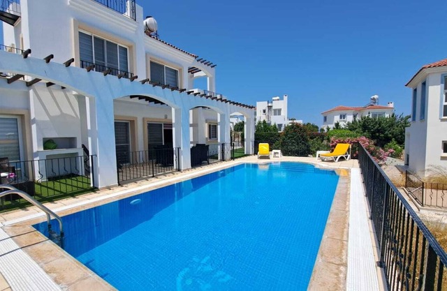 3 bed 3 Bath Villa With Views