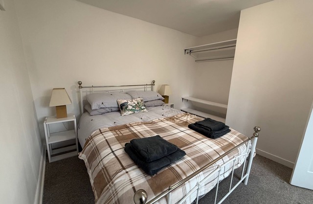 3-Bed Cherry Cottage - Walk to Bicester Village