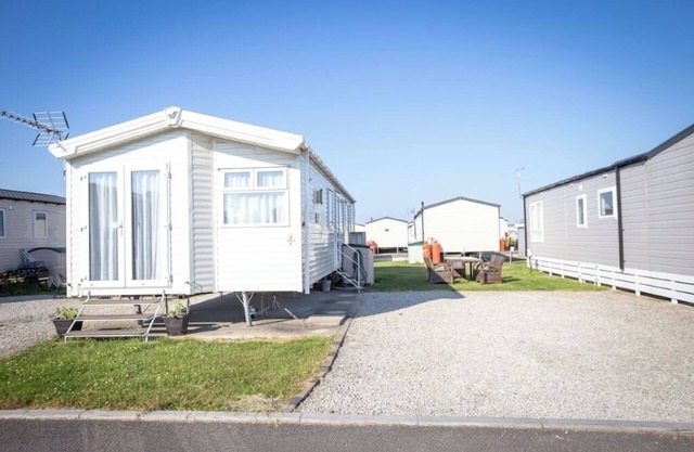 3 bed Cosy Caravan for up to 5