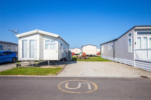 3 bed Cosy Caravan for up to 5