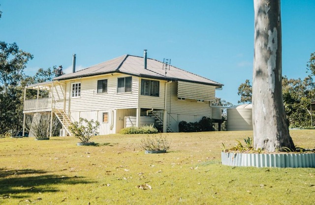 3 bed cottage nestled at the centre of 18