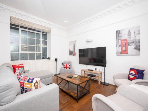 3-Bed Flat Ensuite Near Farringdon Barbican Pass the Keys
