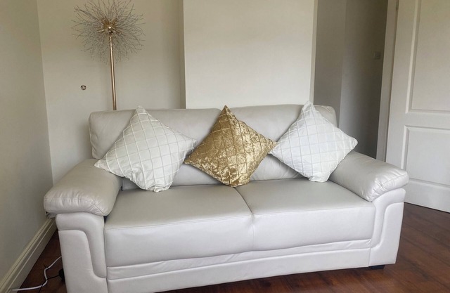 Spacious 3 Bed House in Penrhyn Bay, Llandudno
