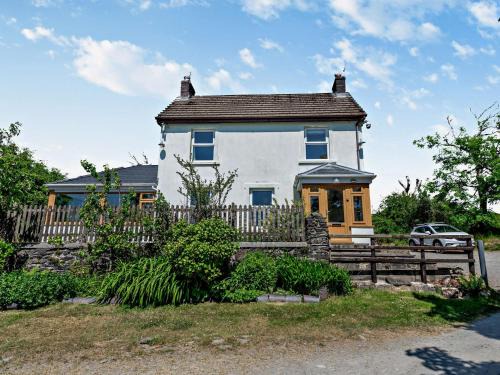 3 Bed in Brechfa 92116