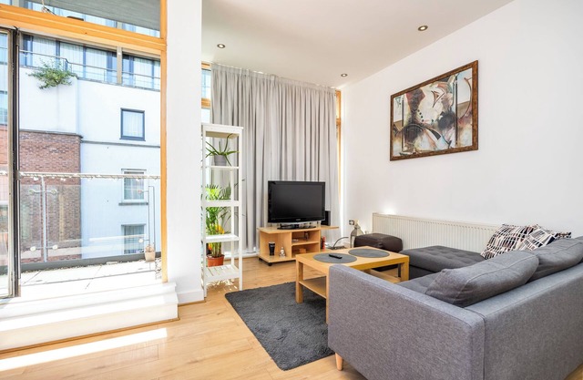3 Bed in Dublin city centre 10min to Spire