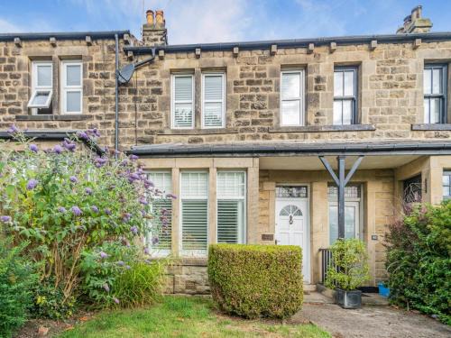 3 Bed in Knaresborough 74150
