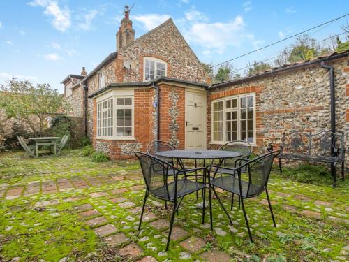3 bed in Stiffkey NCC49