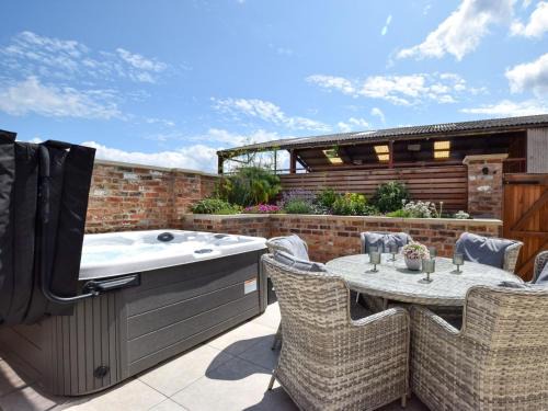 3 Bed in Tollerton 93898