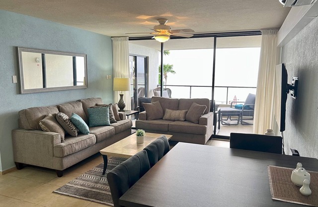 3 Bedroom Waterfront Condo - Walk out to pool.