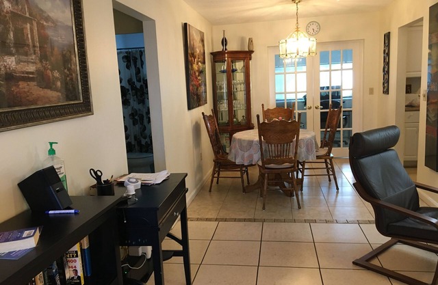 Renta vacacional; 3 dormitorios / 2 Bathin una zona tranquila