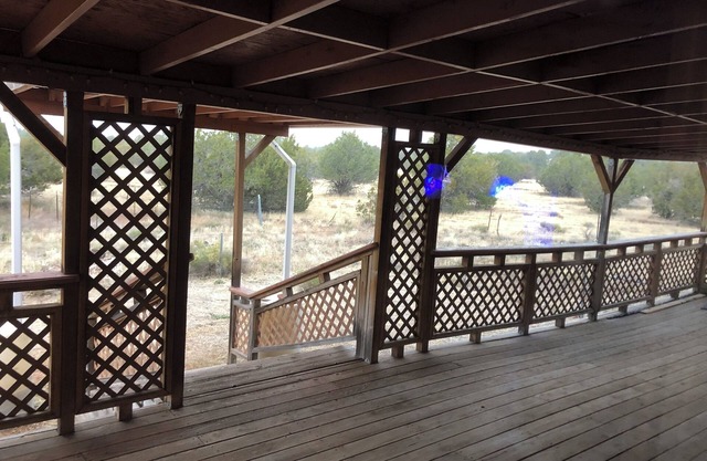3-bedroom 2 bath ranch in Williams, a quiet and peaceful 5 acres