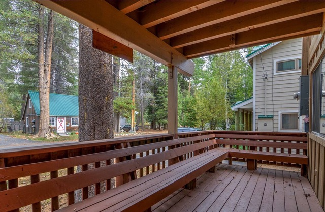 3 dormitorios, 2 baños, capacidad para 10 personas. West End de Donner Lake DLR # 132