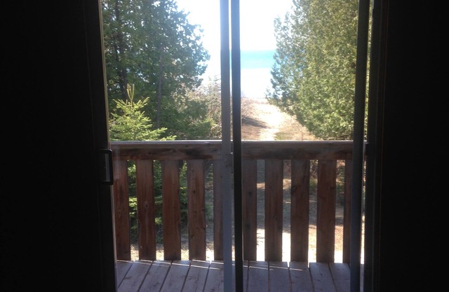 3 dormitorios 2 pisos Cottage, en una impresionante playa privada de arena