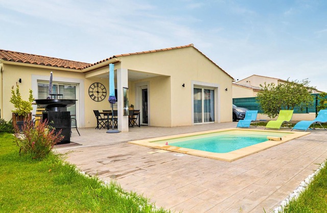 Alojamiento de 3 habitaciones en St Victor la Coste
