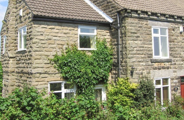 3 bedroom accommodation in Chesterfield