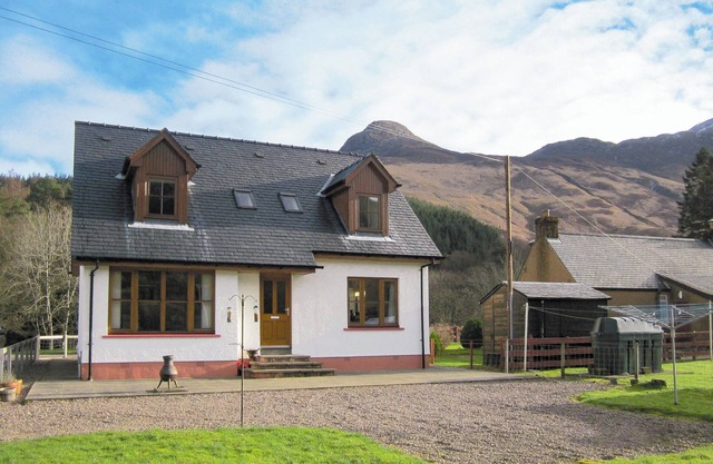 Alojamiento de 3 habitaciones en Glencoe, near Fort William