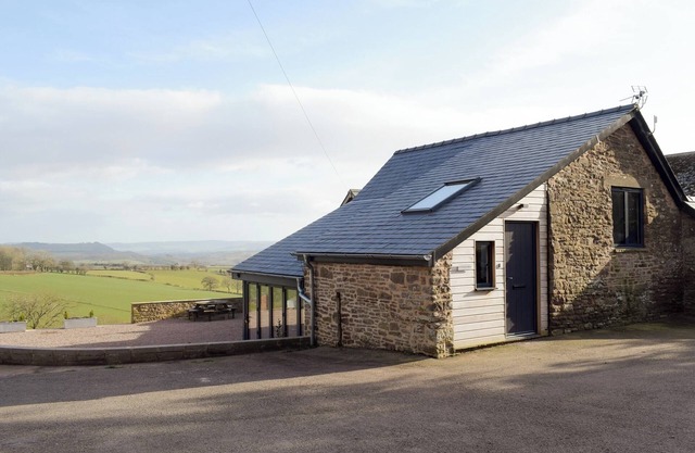 Alojamiento de 3 habitaciones en Garway Hill