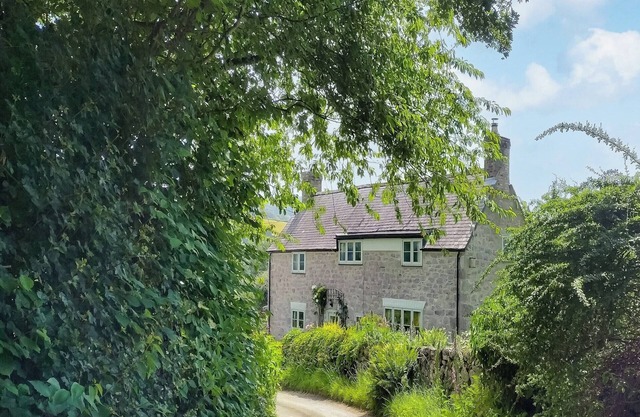 3 bedroom accommodation in Llanfair Dyffryn, near Ruthin