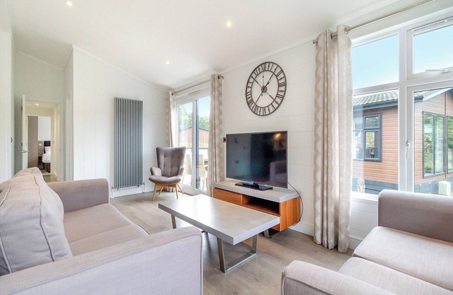 Contemporary spacious lodge ideal for families or friends wanting to enjoy the on-site activities.