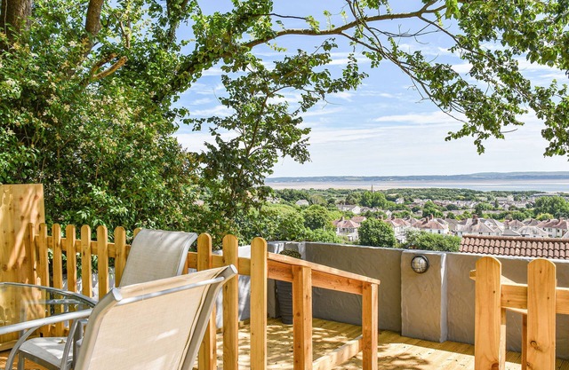 Ocean View Cottage is the perfect place to relax and enjoy the wonderful coastline.
