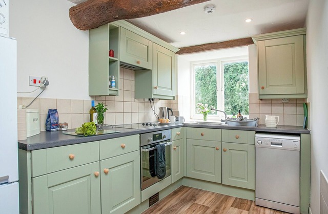 3 bedroom accommodation in Kings Nympton, near South Molton