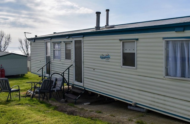 3 bedroom accommodation in Sheerness