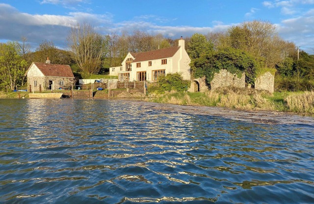 3 bedroom accommodation in Weare Giffard, Bideford