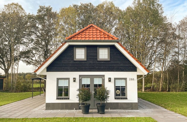 3 bedroom accommodation in Hoge Hexel