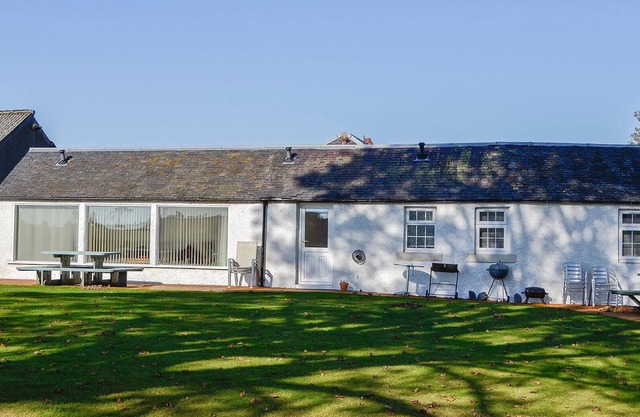 3 bedroom accommodation in Invergowrie, near Dundee