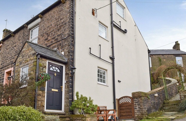 Alojamiento de 3 habitaciones en Hayfield, cerca de Glossop