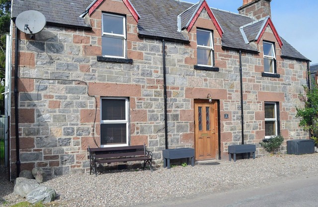 After a day exploring this beautiful location return to a really lovely little cottage.