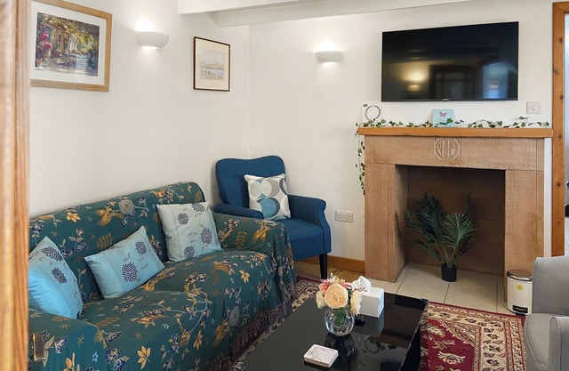 3 bedroom accommodation in Lamlash