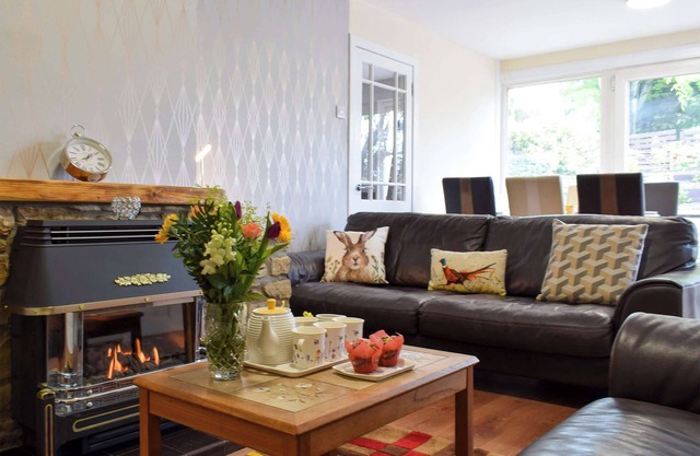 Alojamiento de 3 habitaciones en Ceres, near Cupar