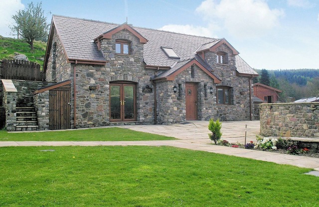 Alojamiento de 3 habitaciones en Crynant, cerca de Neath