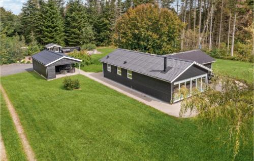 3 Bedroom Amazing Home In Hurup Thy