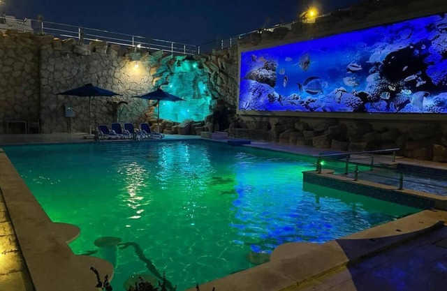 3-Bedroom Apartment on the Ground Floor with Personal Backyard and Pool View