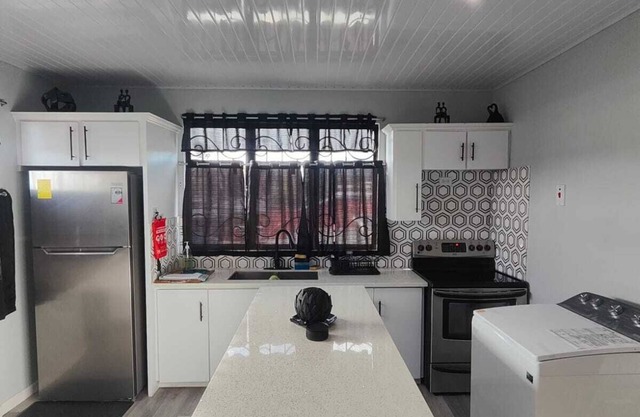 3-bedroom apartment in awesome Dabadie/Piarco with AC