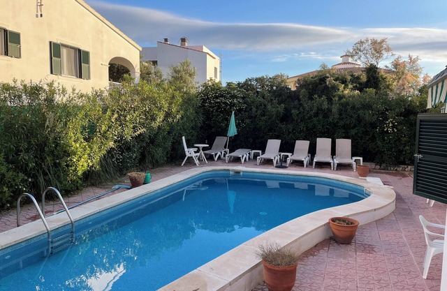 Apartamento de 3 dormitorios con piscina en Addaia
