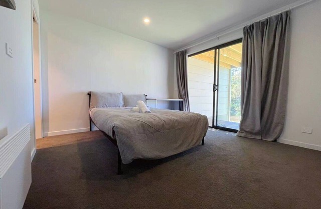 3 bedroom Apartment at Kingston