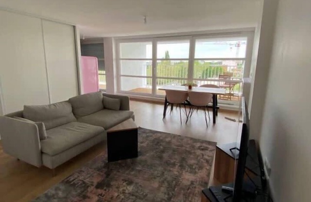 3 bedroom apartment - cathedral view