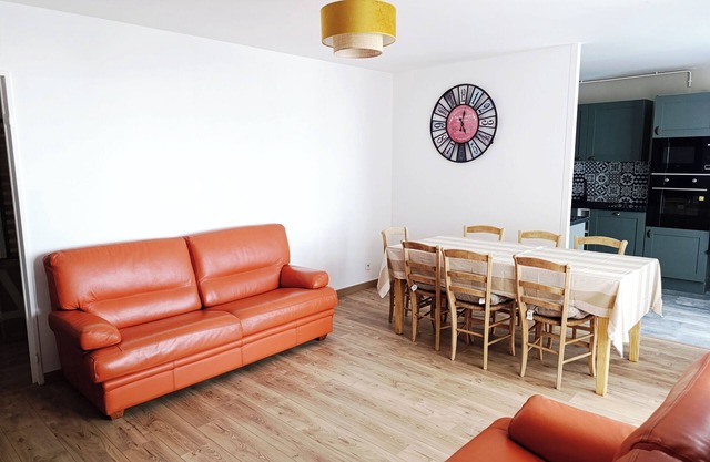 3-bedroom apartment in Sedan, 5 minutes from Europe's largest fortified castle.