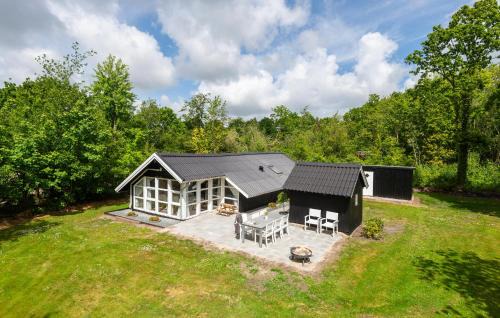 3 Bedroom Awesome Home In Oksbøl