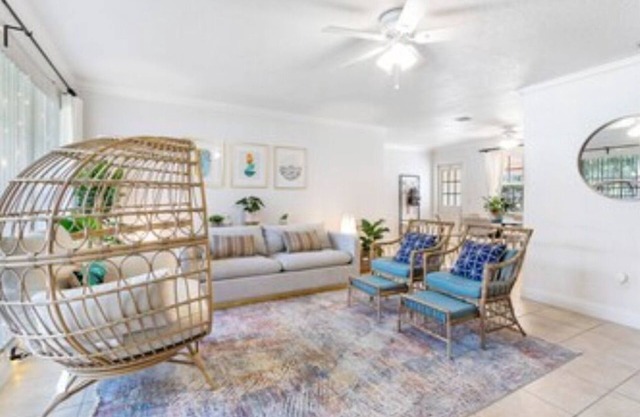 3 Bedroom Beach House, Near All!