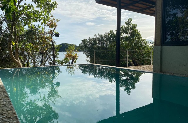 3 Bedroom Beach House with Pool