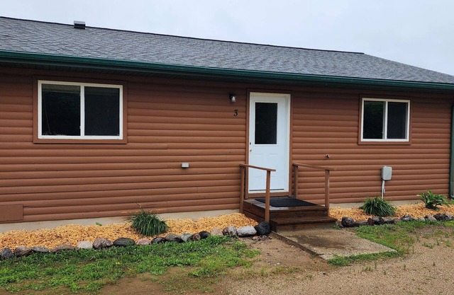 3-bedroom Cabin at West Wind Resort in beautiful Waskish, MN on Upper Red Lake.