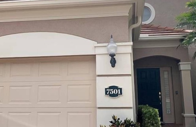 3 Bedroom Condo L-95295 by Houzlet