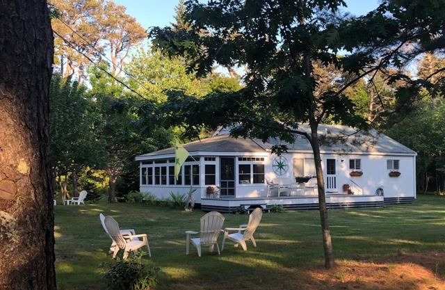 ¡Casa de 3 dormitorios a solo 187 pasos de la playa de Popham!