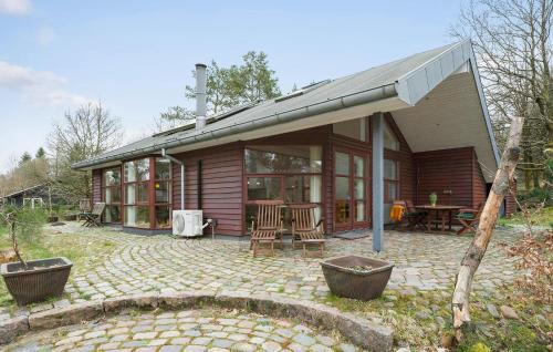 3 Bedroom Cozy Home In Silkeborg