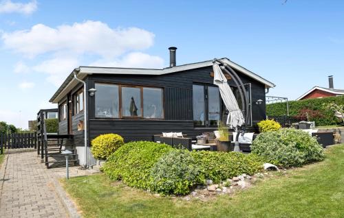 3 Bedroom Cozy Home In Juelsminde