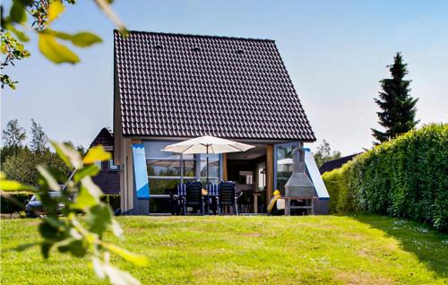 3 Bedroom Cozy Home In Vlagtwedde